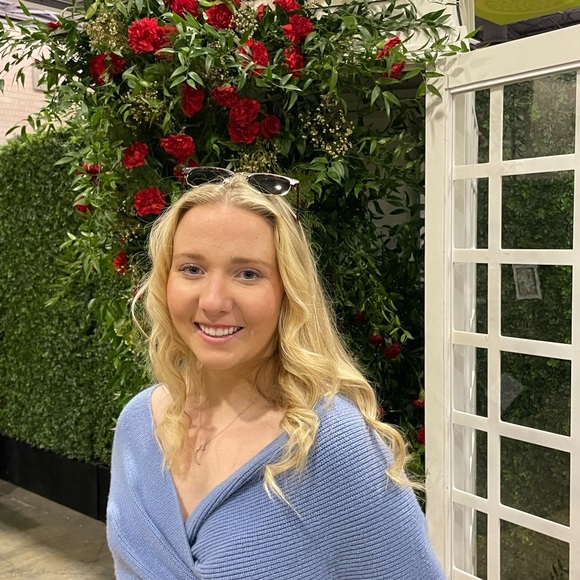 Meet your Posher, Kat - Picture 7 of 10